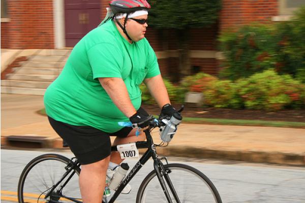 ¿Pueden ayudar a combatir la obesidad las bicicletas eléctricas?