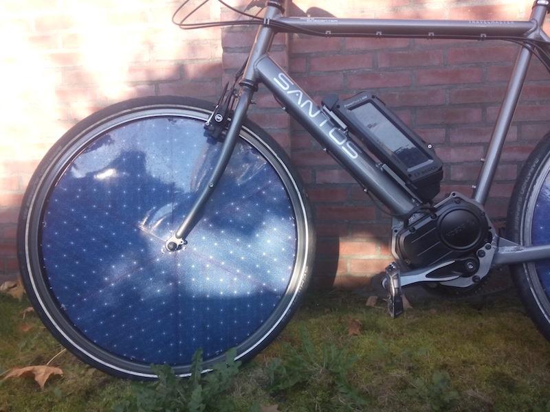 Bicicleta eléctrica solar