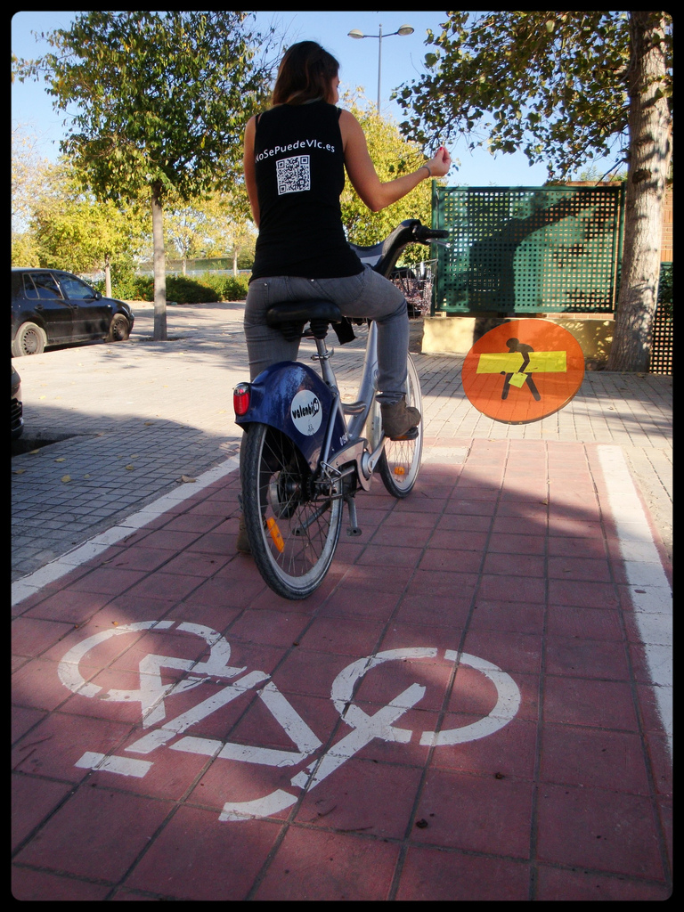 carril bici photo